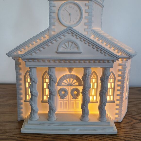 Department 56 Winter Silhouette White Porcelain Lighted Cathedral Facade Church - Picture 6 of 10
